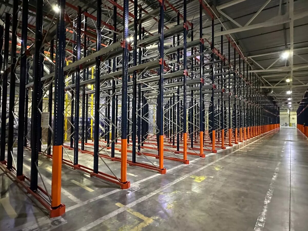 Глубинные набивные стеллажи 