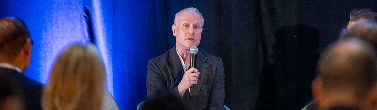 пластический хирург Тимоти Мартен