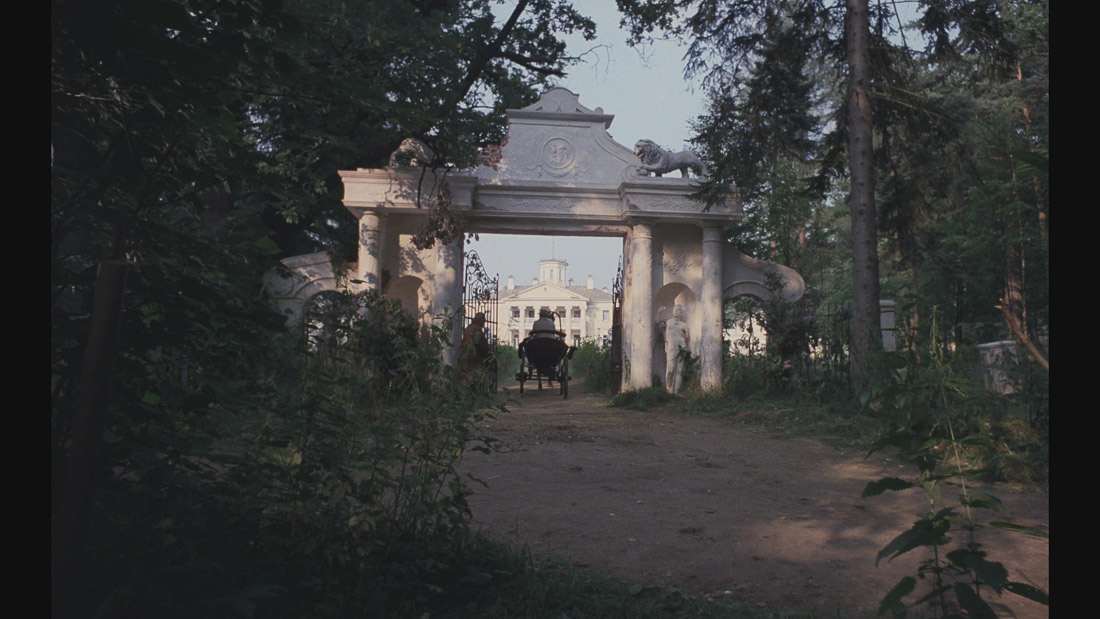 Кадр из фильма «Мой ласковый и нежный зверь», 1978 год.