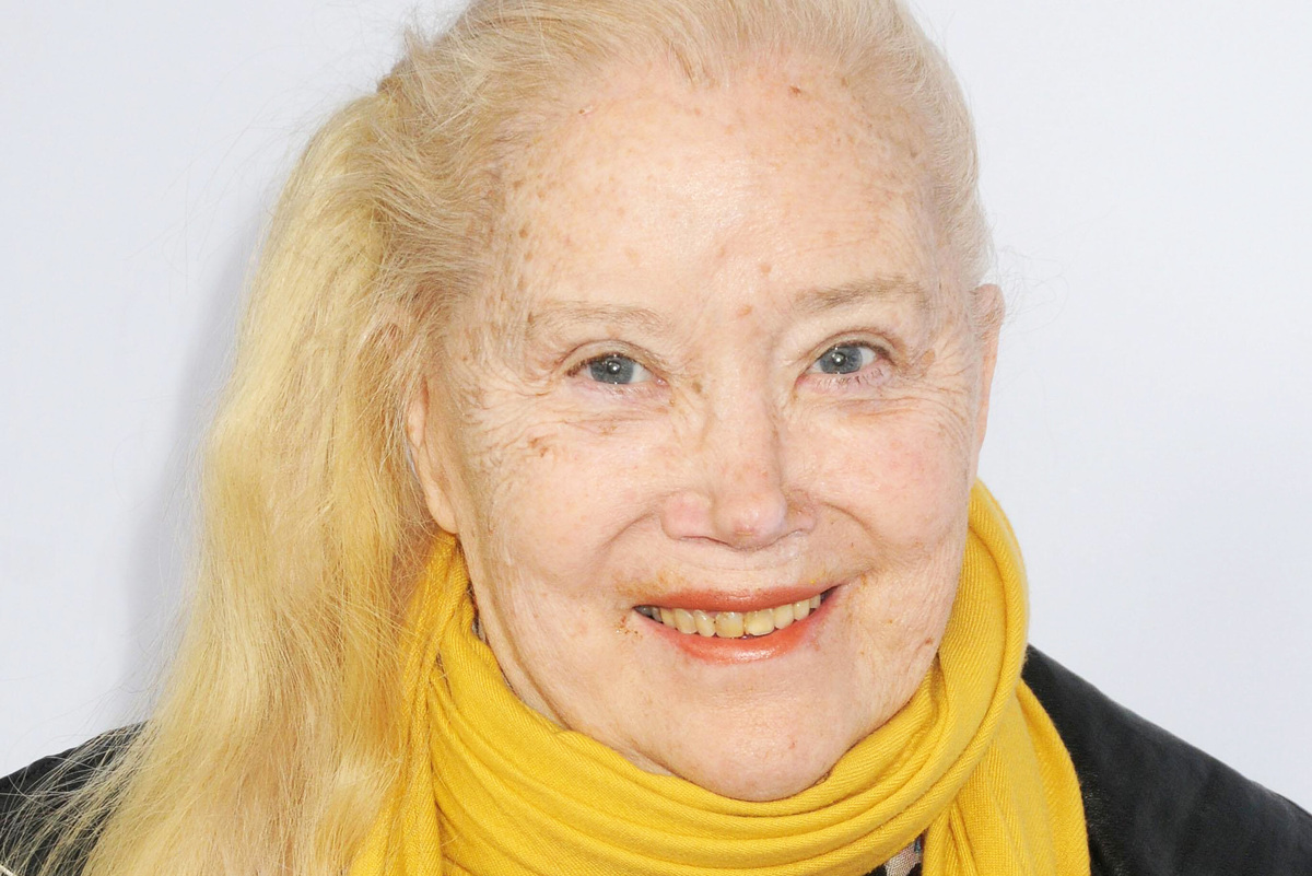     Ухудшилось состояние страдающей деменцией иконы Голливуда Сэлли Керкленд