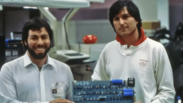 Стив Джобс и Стив Возняк, 1976