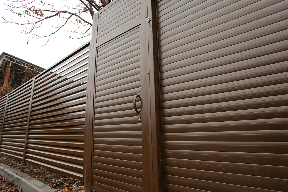 калитка из роллетного профиля