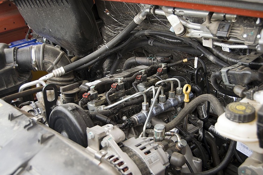    Двигатель G31C