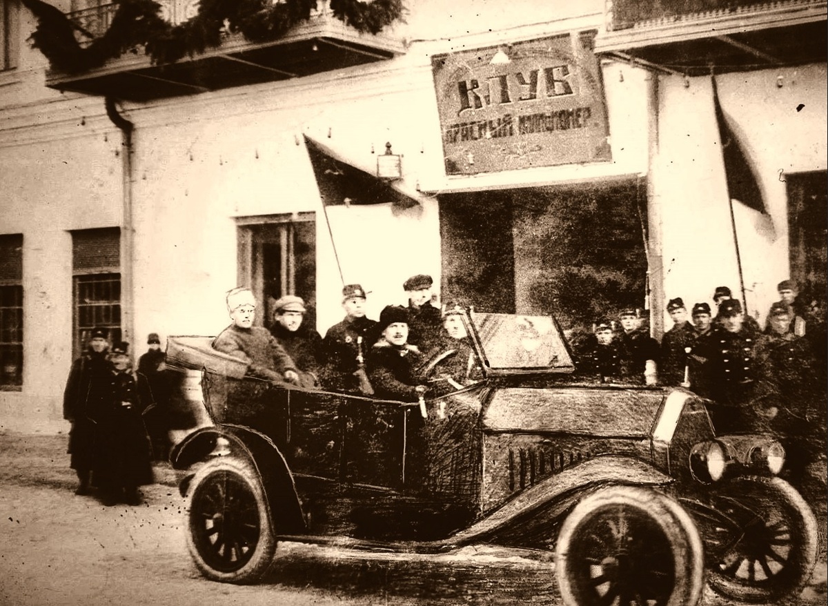     На фото клуб, где также проводились занятия для будущих милиционеров