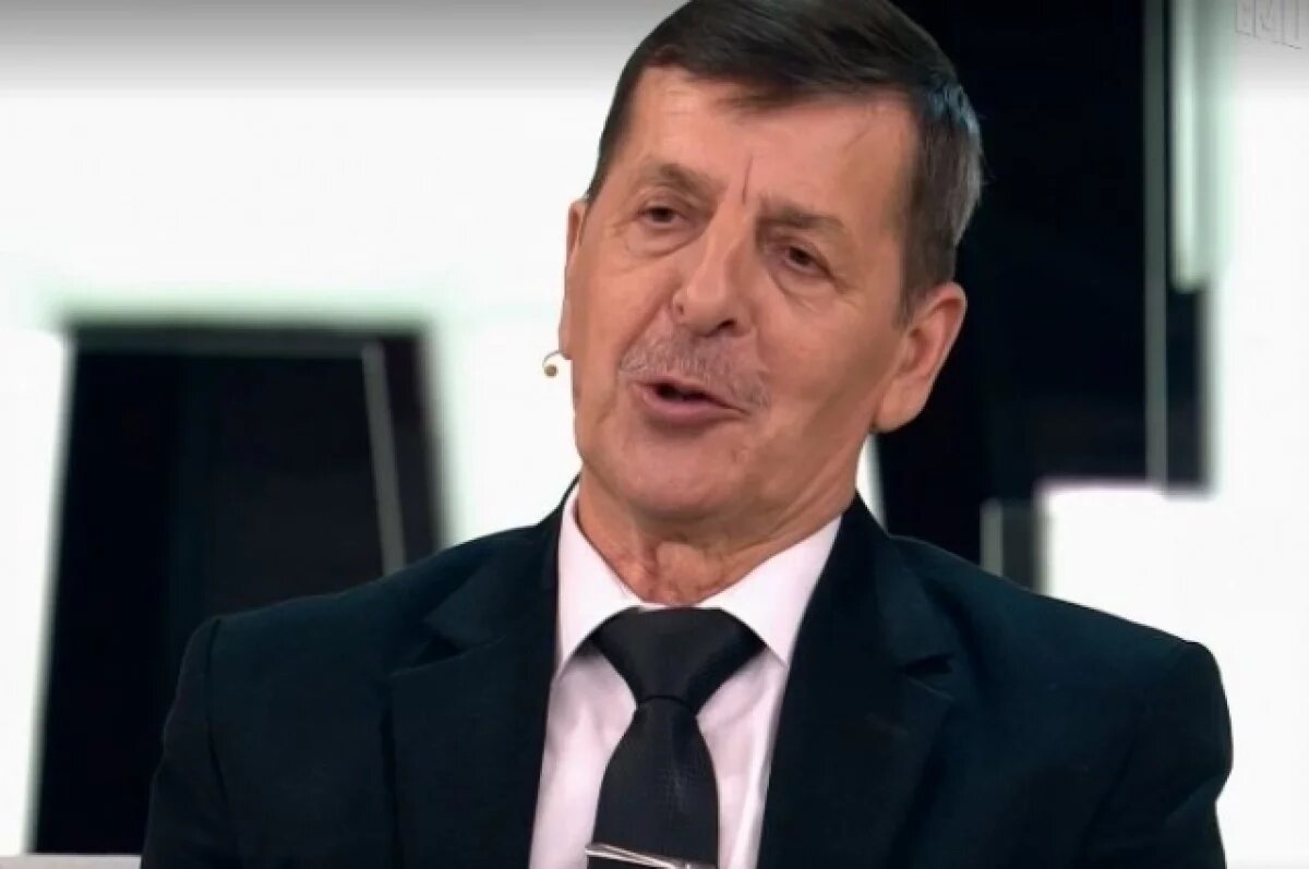    Лесник Иван Байков рассказал, что виссарионовцы предлагали ему 45 млн рублей за участок с домом.