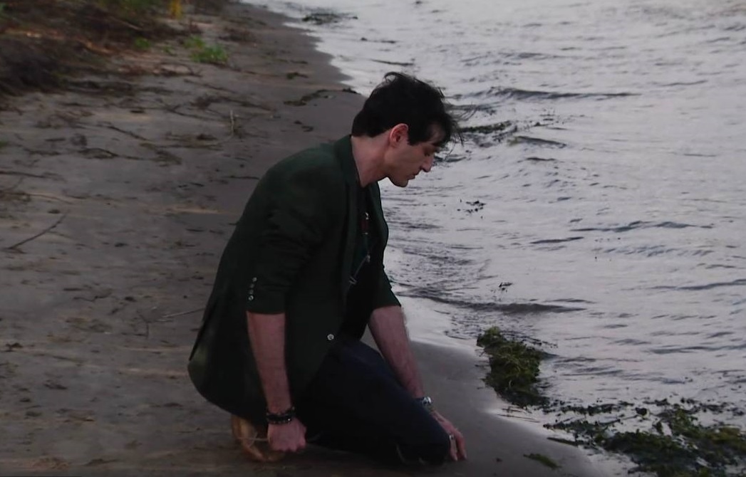 Экстрасенс Александр Шепс попытался раскрыть загадку гибели утонувшего земляка / Фото: телеканал ТНТ