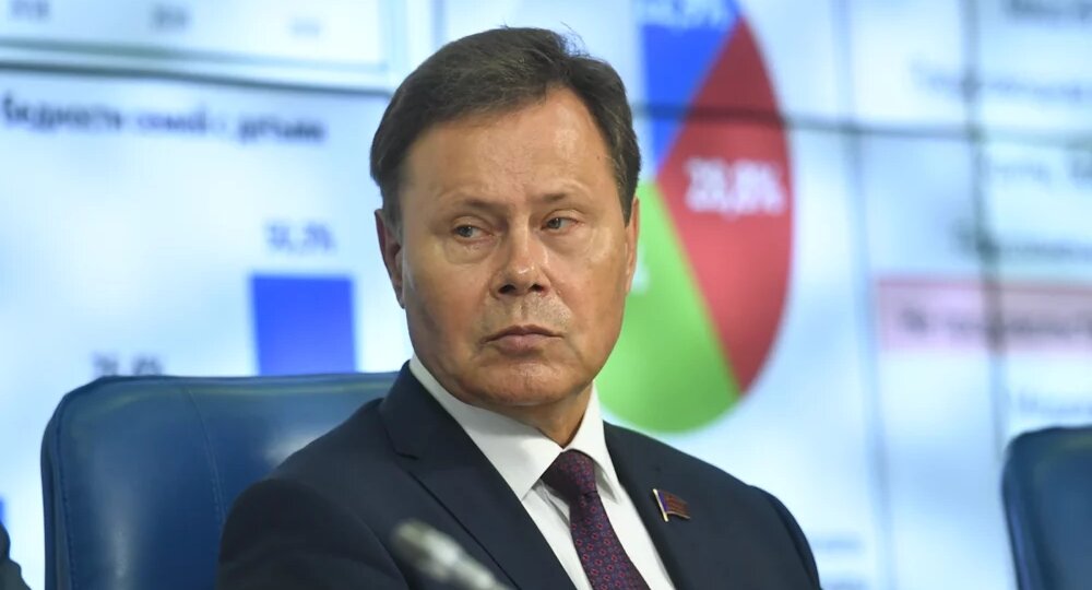 «Залезть в карман к народу»: новый «налог» для россиян вызвал возмущение в Госдуме