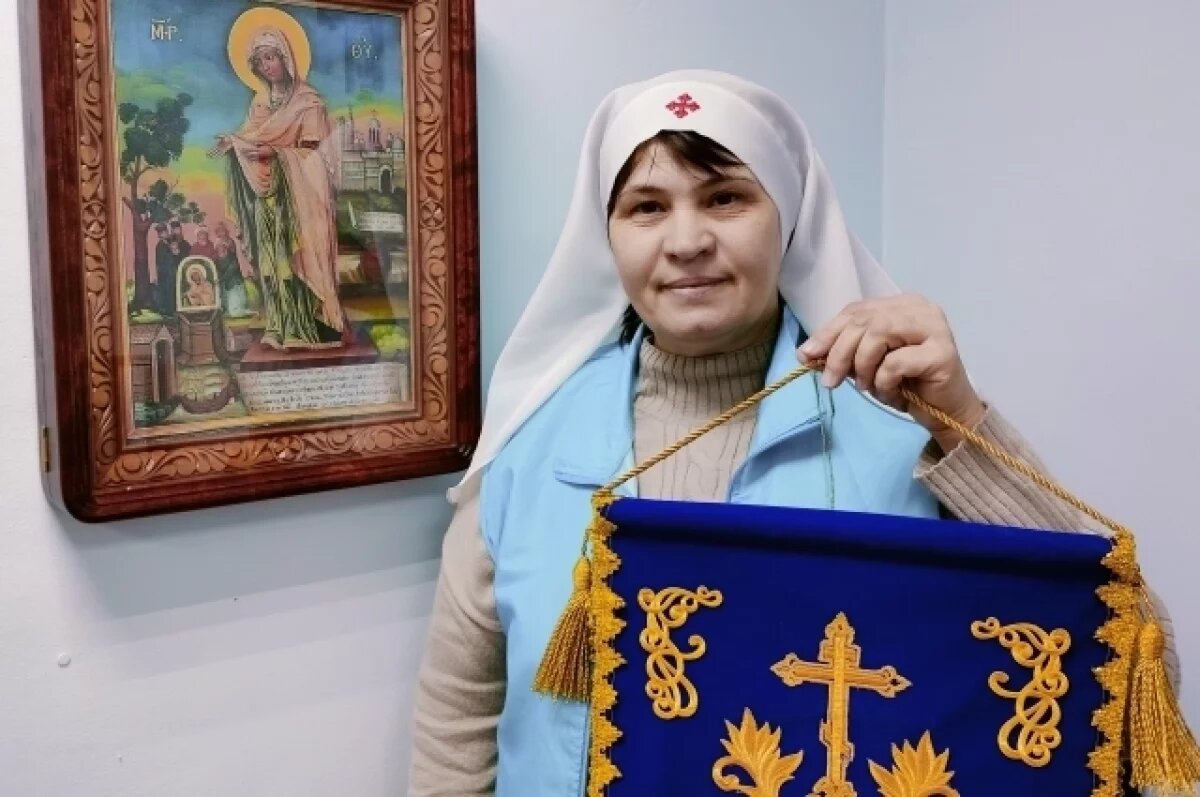    Ирина Колычева по зову сердца состоит в православном сестричестве и руководит гуманитарным центром «Твори добро».