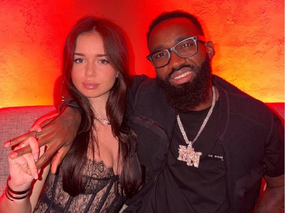 Венгер «Динамо» Муми Нгамалё и блогерша Nikki Seey, фото:Соцсети