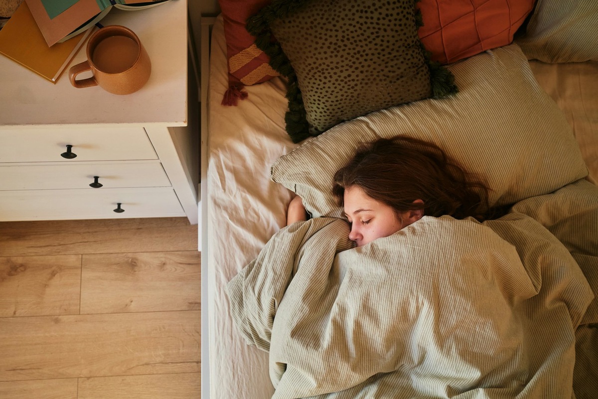    Считается, что тяжелые одеяла помогают ускорить засыпвание и увеличить глубину сна