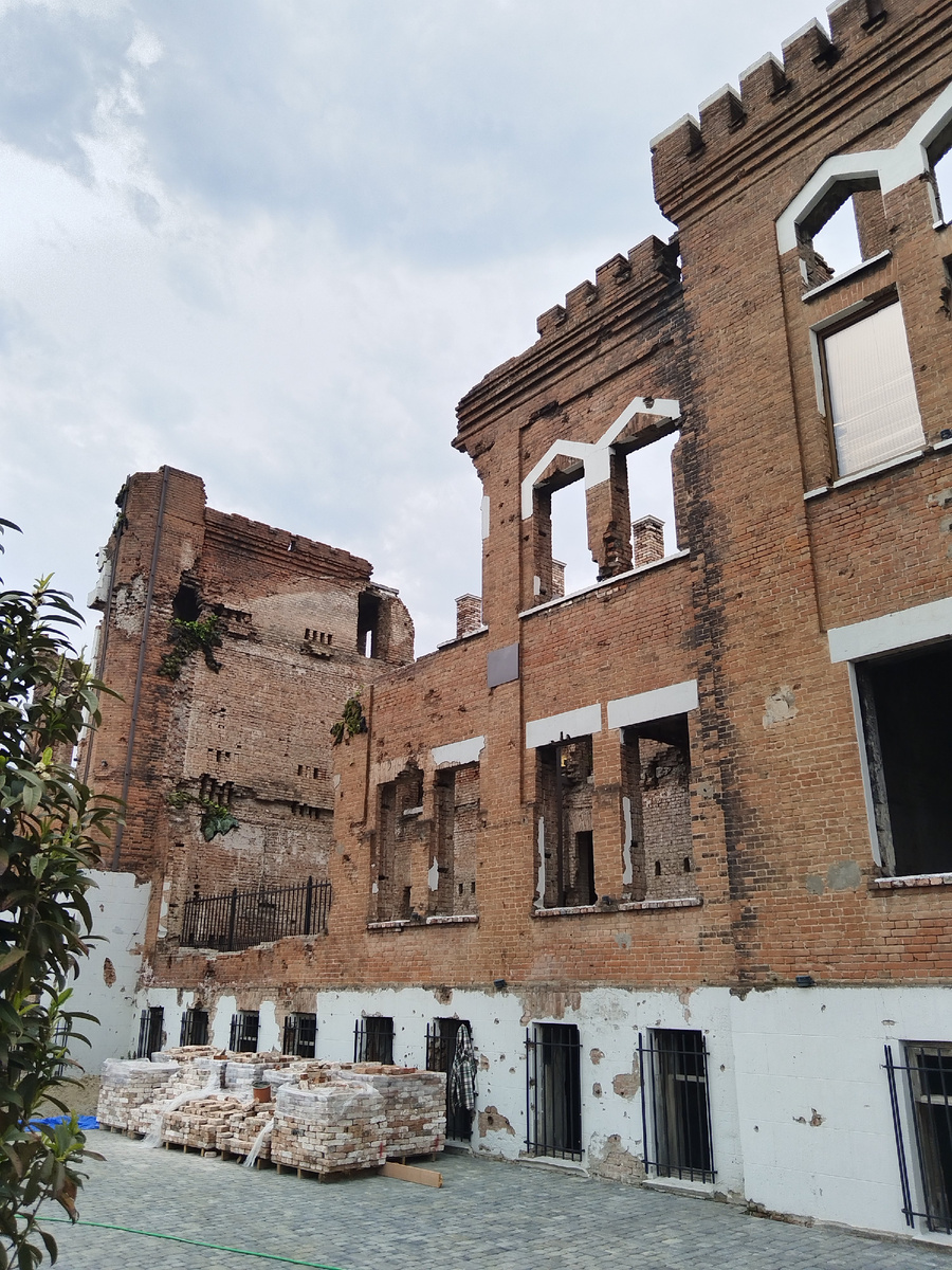 Здание Грозненского нефтяного научно-исследовательского института (2025 год)