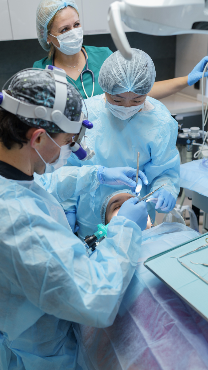 Фотография взята с сайта стоматологии Дмитрович Фэмили https://www.dmitrovich.ru/