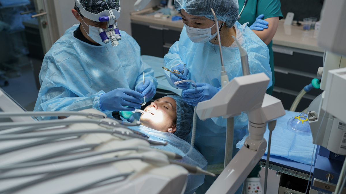 Фотография взята с сайта стоматологии Дмитрович Фэмили https://www.dmitrovich.ru/