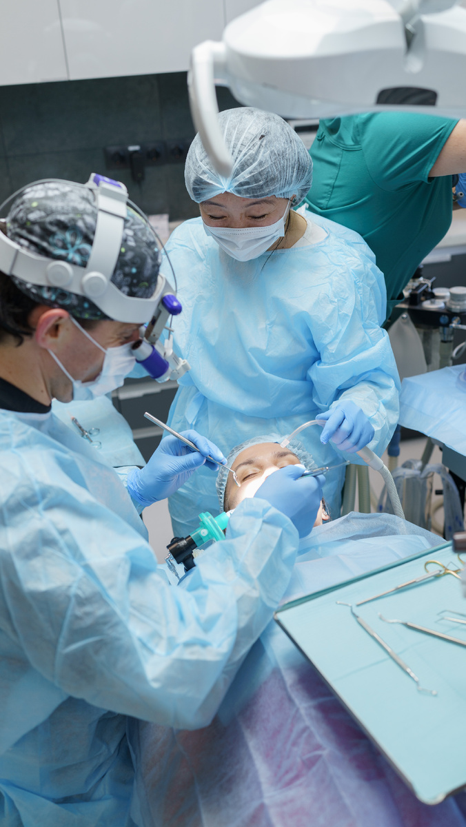 Фотография взята с сайта стоматологии Дмитрович Фэмили https://www.dmitrovich.ru/