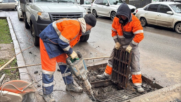    В Кирове готовят ливневую канализацию к зиме