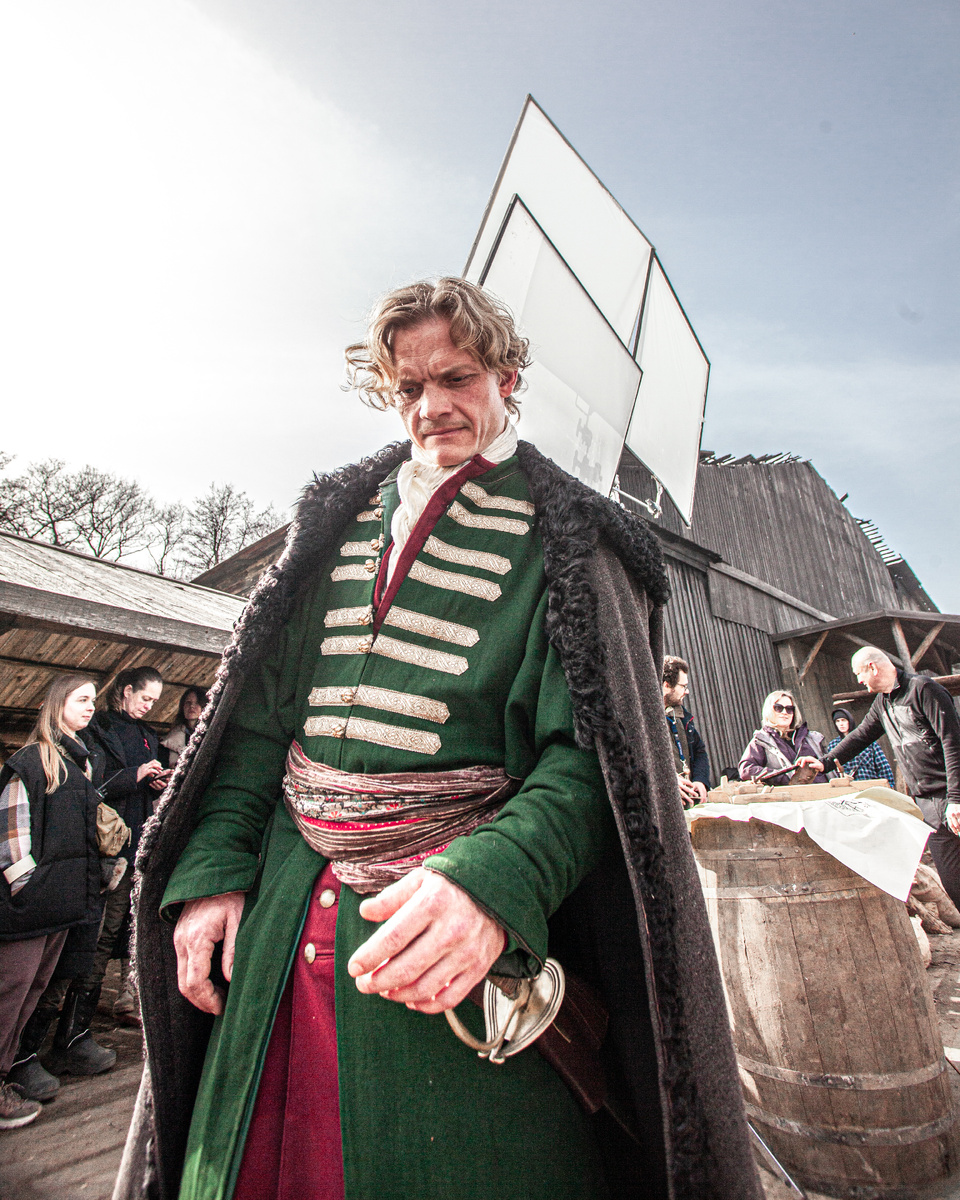 Евгений Ткачук в образе Александра Меншикова на съемочной площадке «Государя»