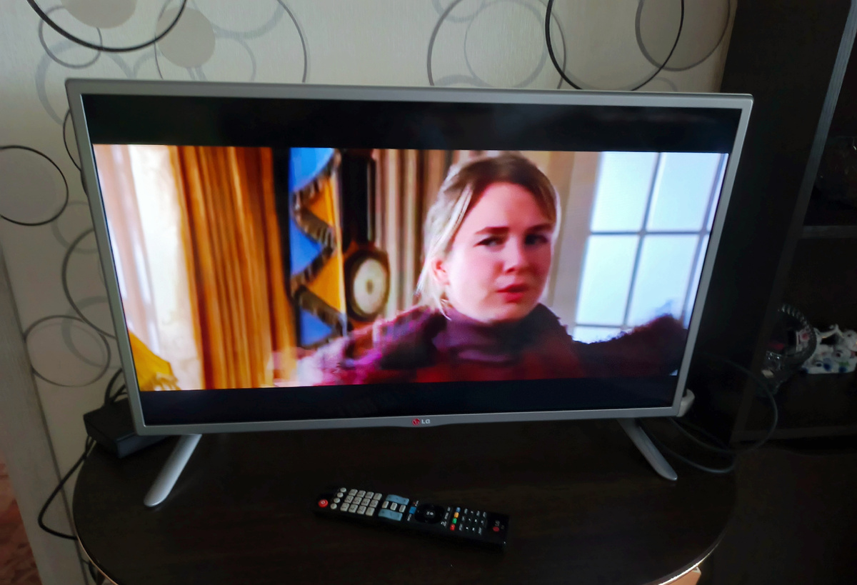 Телик с диагональю 32 дюйма