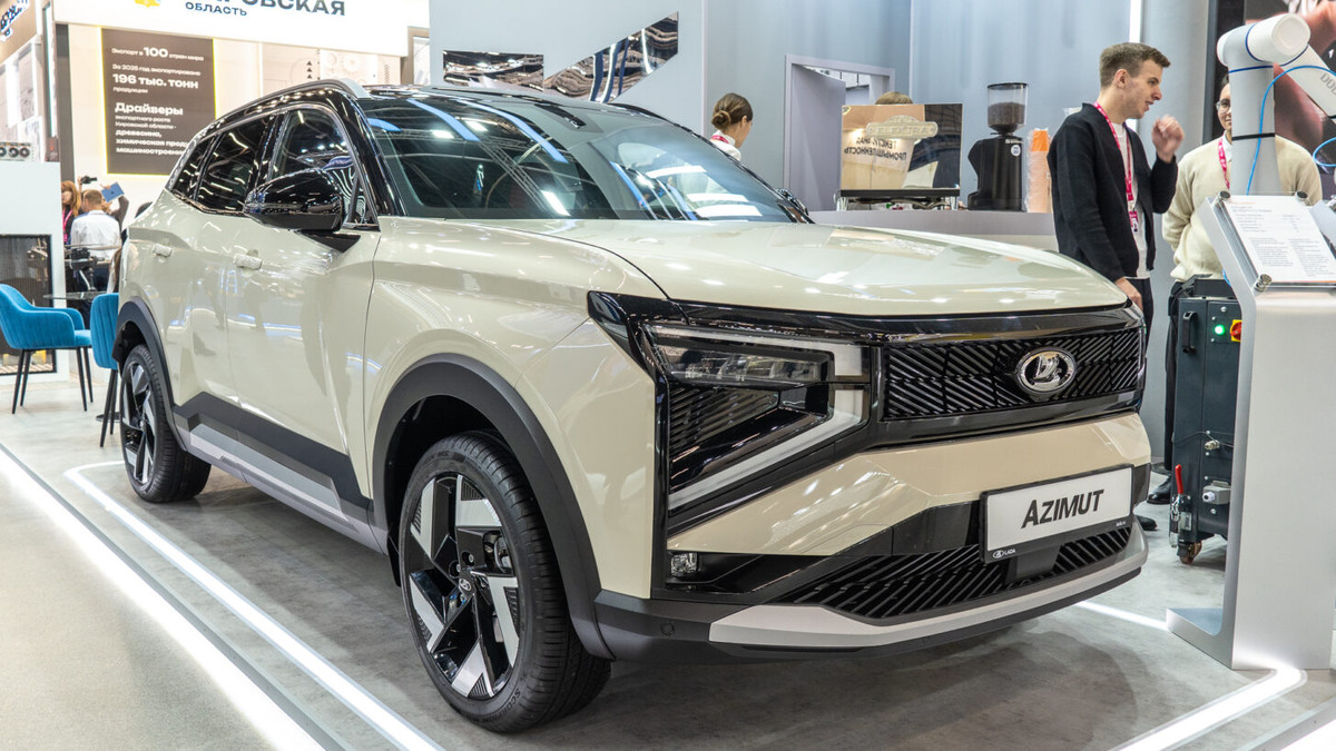    LADA Azimut. Фото Константин Завьялов / «Автоновости дня» с международной промышленной выставки «Иннопром. Беларусь»