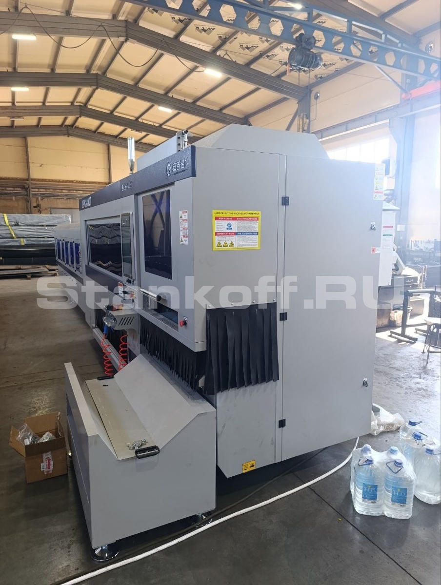  Лазерный станок для резки труб высокой скорости LPC-A90T-AF6000/3000 Raycus

