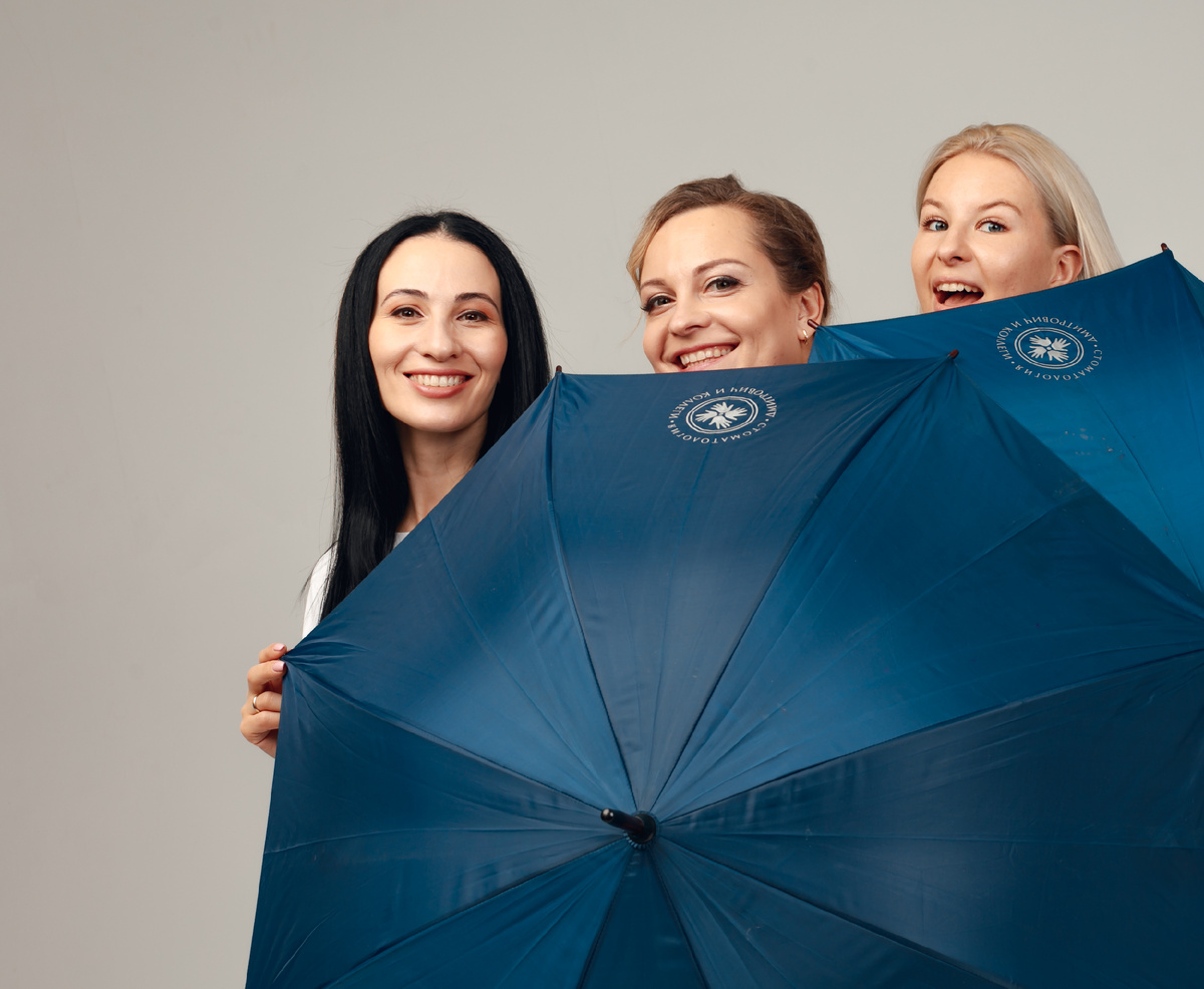 Фотография взята с сайта стоматологии Дмитрович Фэмили https://www.dmitrovich.ru/