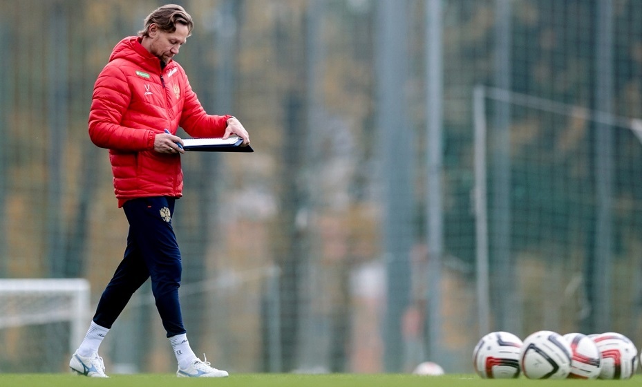    Карпин: Новичков на этом сборе не будет, тренироваться некогда. Фото: РФС