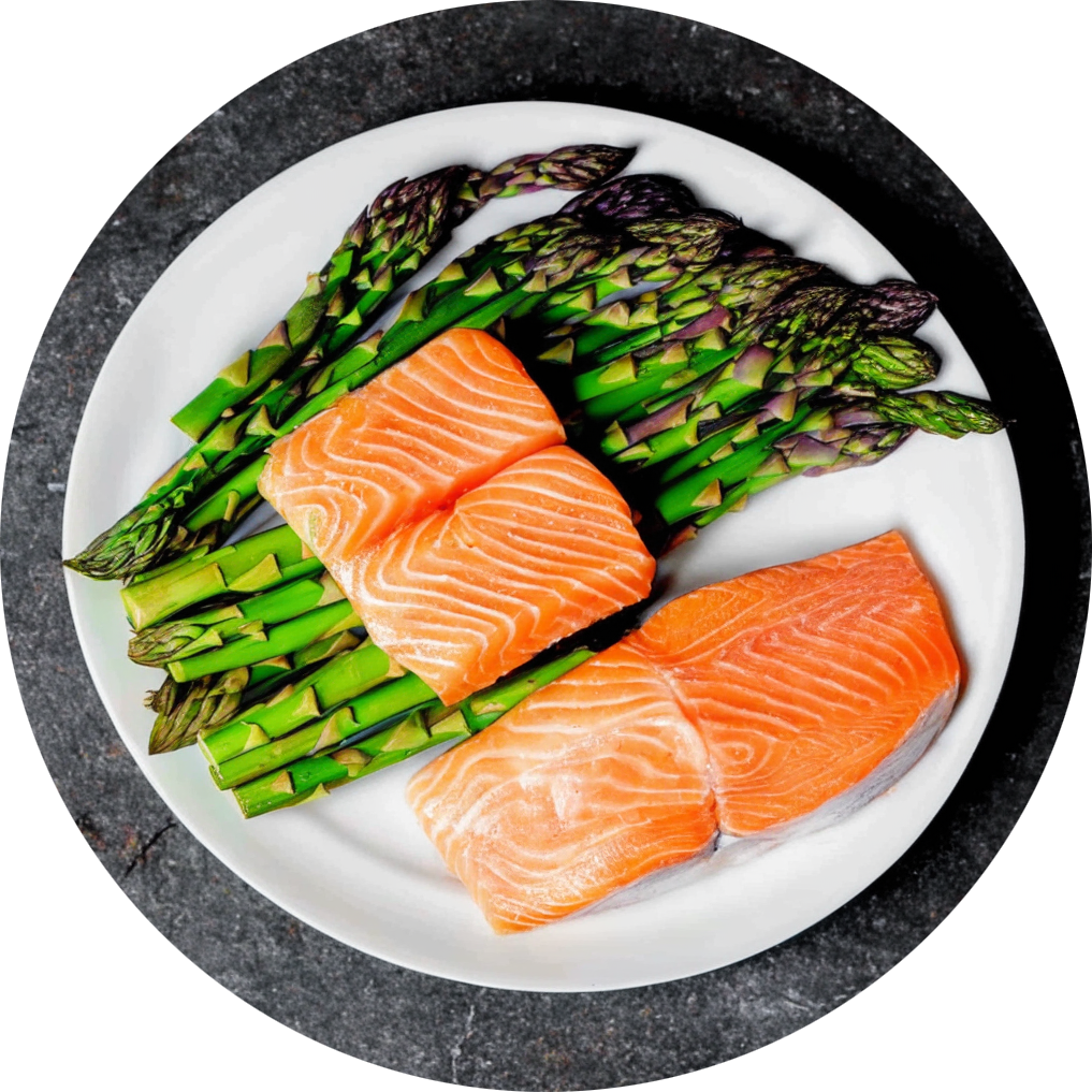 Филе лосося и спаржа