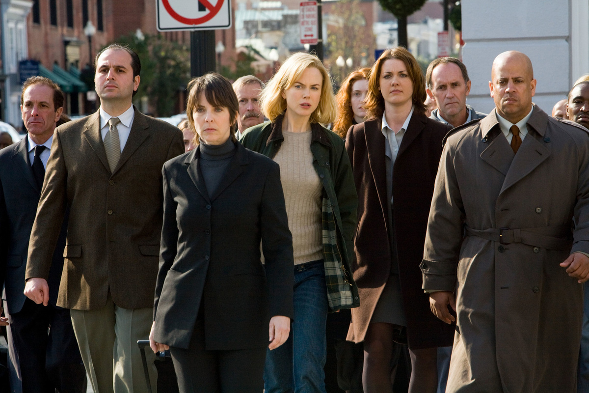 Кадр из киноленты "Вторжение/The Invasion" 