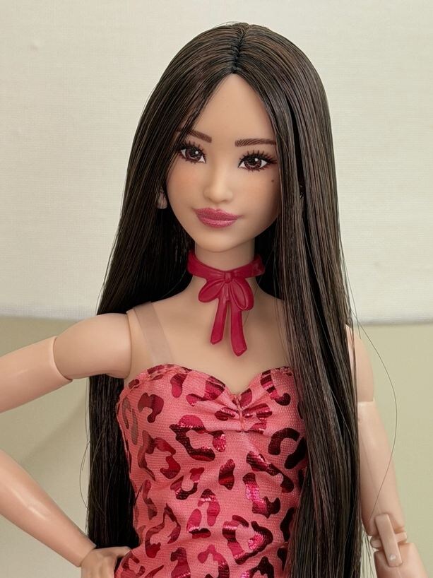  Барби 2025 года - Fashionistas 246 молд Джия: живые фото куклы 