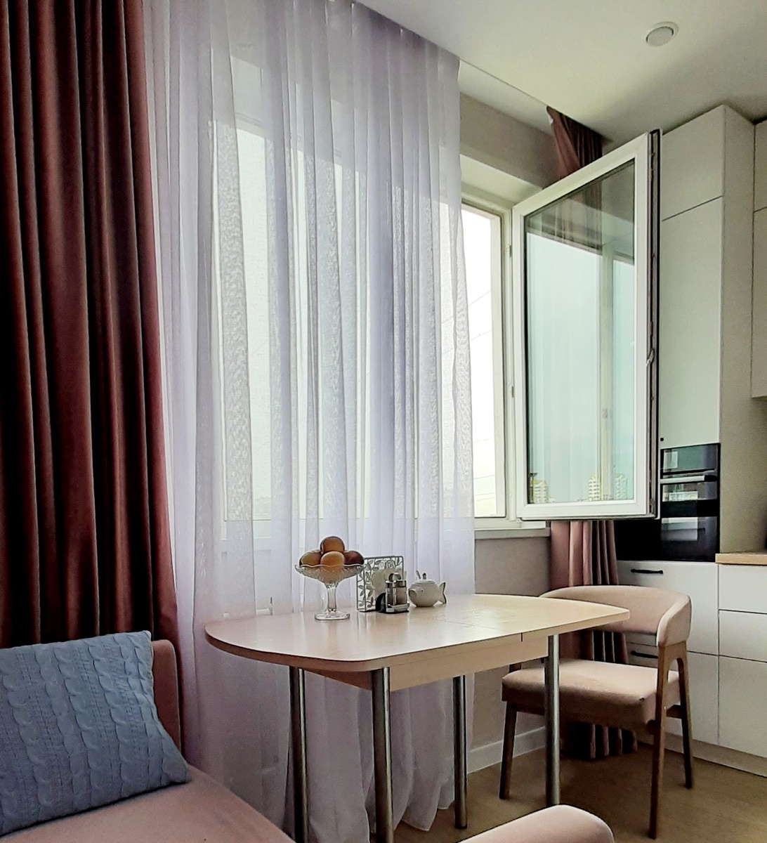 Наша светлая кухонька в стиле минимализма в Москве