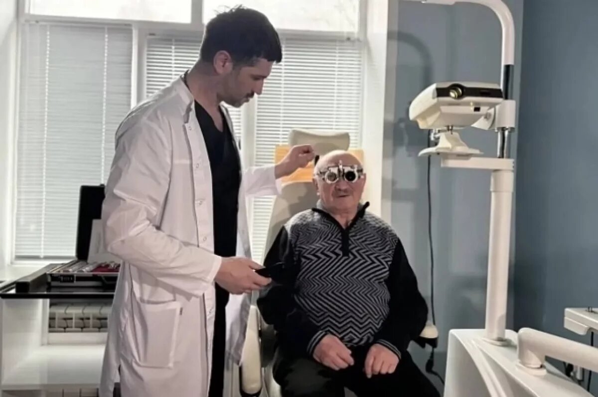     Тульские врачи вернули мужчине практически полностью потерянное зрение