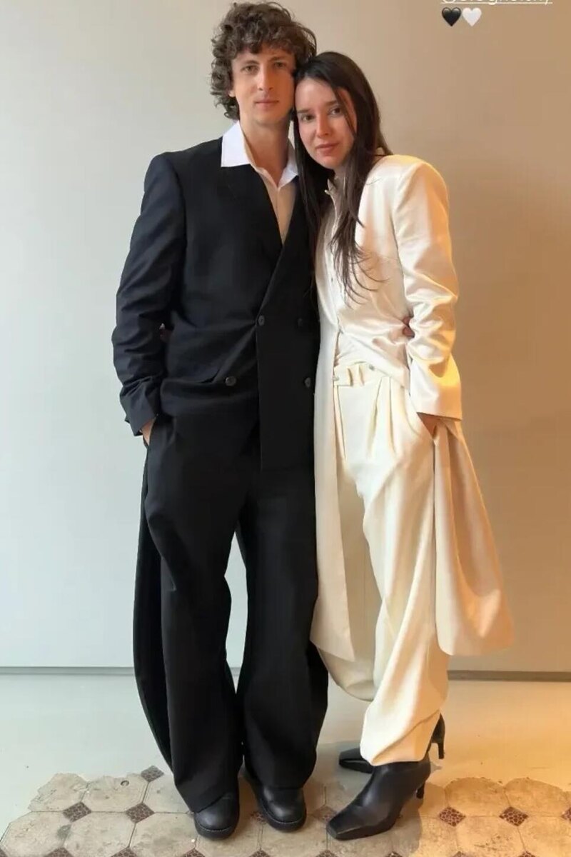    Дочь Андрея Кончаловского с мужем Соцсети