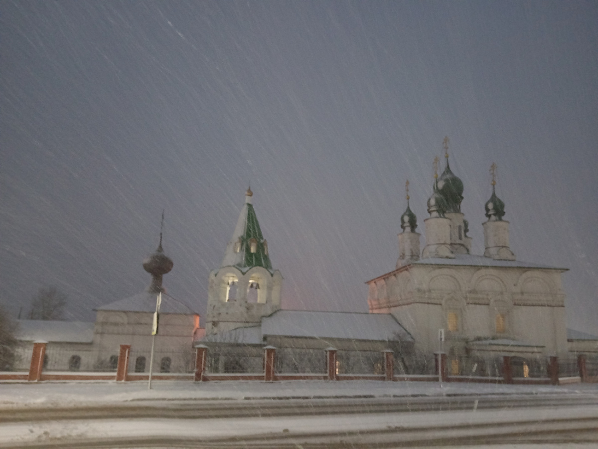 10.11.2025 7:58 Спасо-Преображенская церковь.