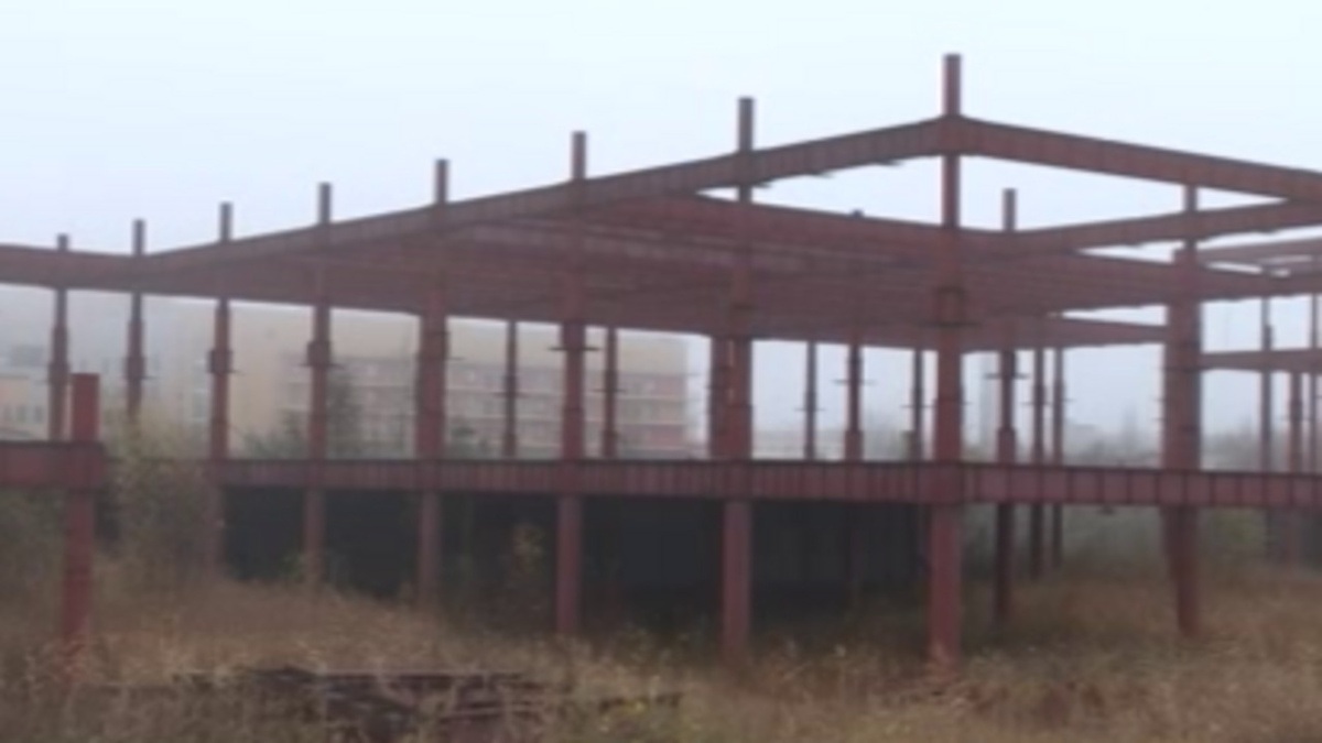    Губернатор Курской области Александр Хинштейн посетил объекты, которые нуждаются в благоустройстве