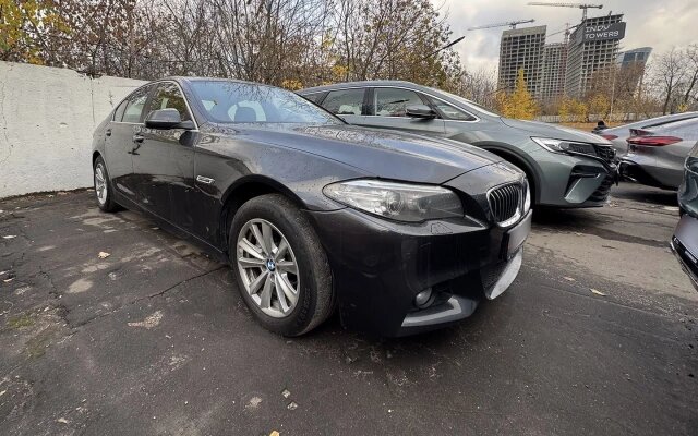 BMW 5 Series (Фото: Autonews)