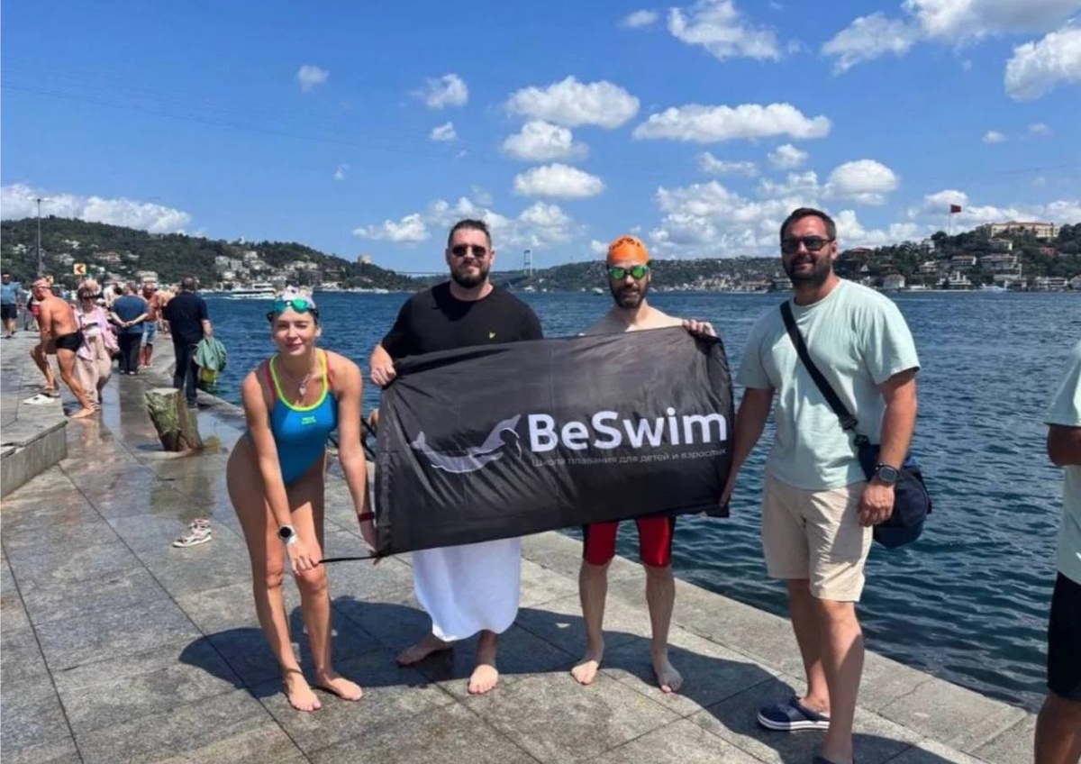 У Николая Свечникова была своя школа плавания. Фото: соцсети