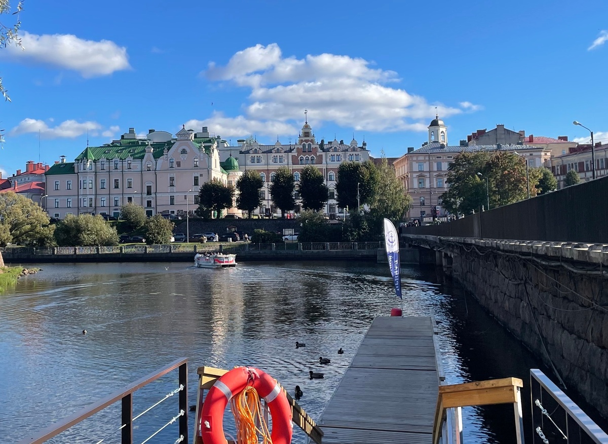 Особенно хорош Выборг летом