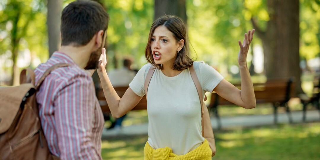 – Юрик, помоги застегнуть платье, – в телефоне мужа я услышала томный женский голос. Часть 14