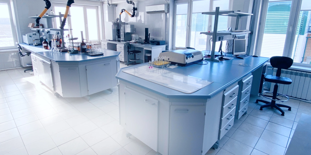 Как выбирать оборудование и мебель для чистых помещений, чтобы минимизировать загрязнения