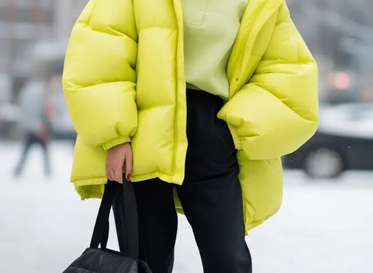 В моде то, что похоже на парашют. Выбираем пуховик 2025-26