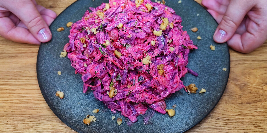 Винегрет уже в прошлом. Готовлю теперь салат "Любаша" 3 раза в неделю и не надоедает (очень вкусный и полезный из доступных продуктов)