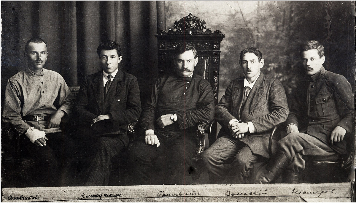 Комуч первого состава — Б. К. Фортунатов, П. Д. Климушкин, И. М. Брушвит, В. К. Вольский, И. П. Нестеров