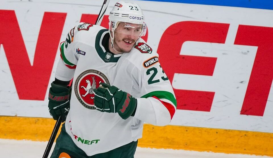  Дмитрий Яшкин оформил дубль в дерби Татарстана. Фото: хК 