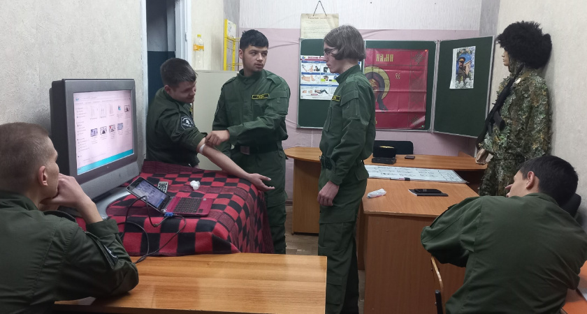    В Усолье-Сибирском молодые казаки осваивают основы первой медицинской помощи
