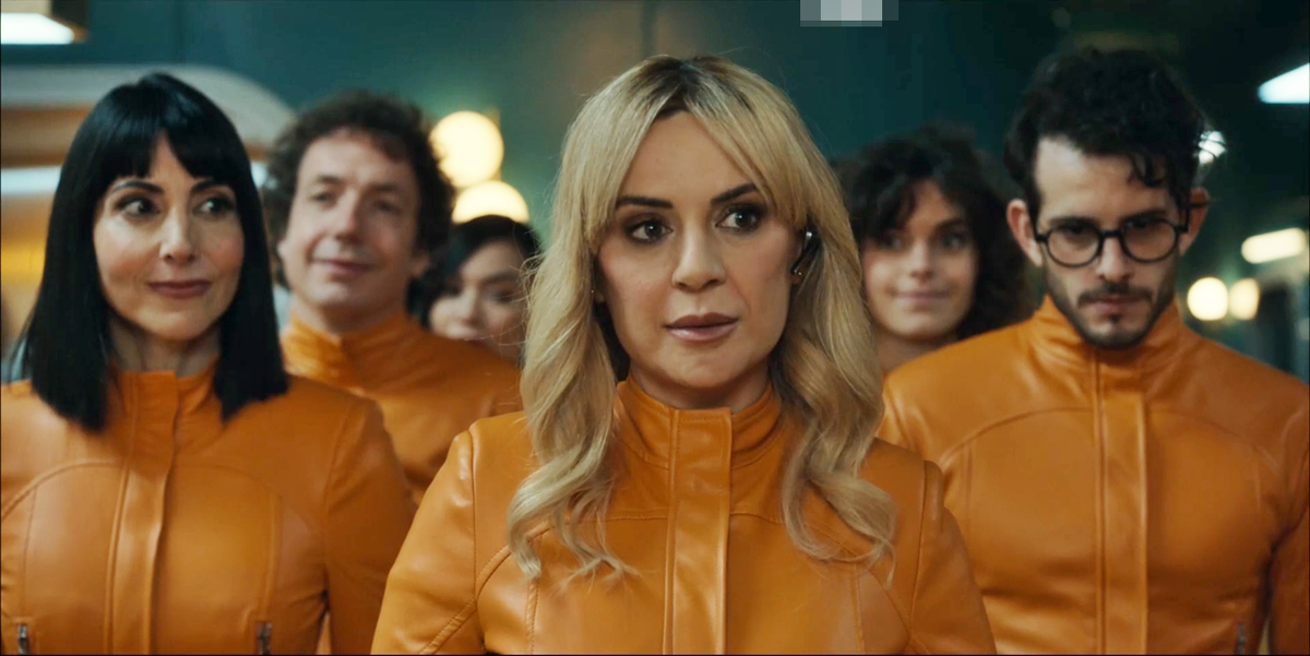 Кадр из сериала "Бункер для богачей" (Испания)