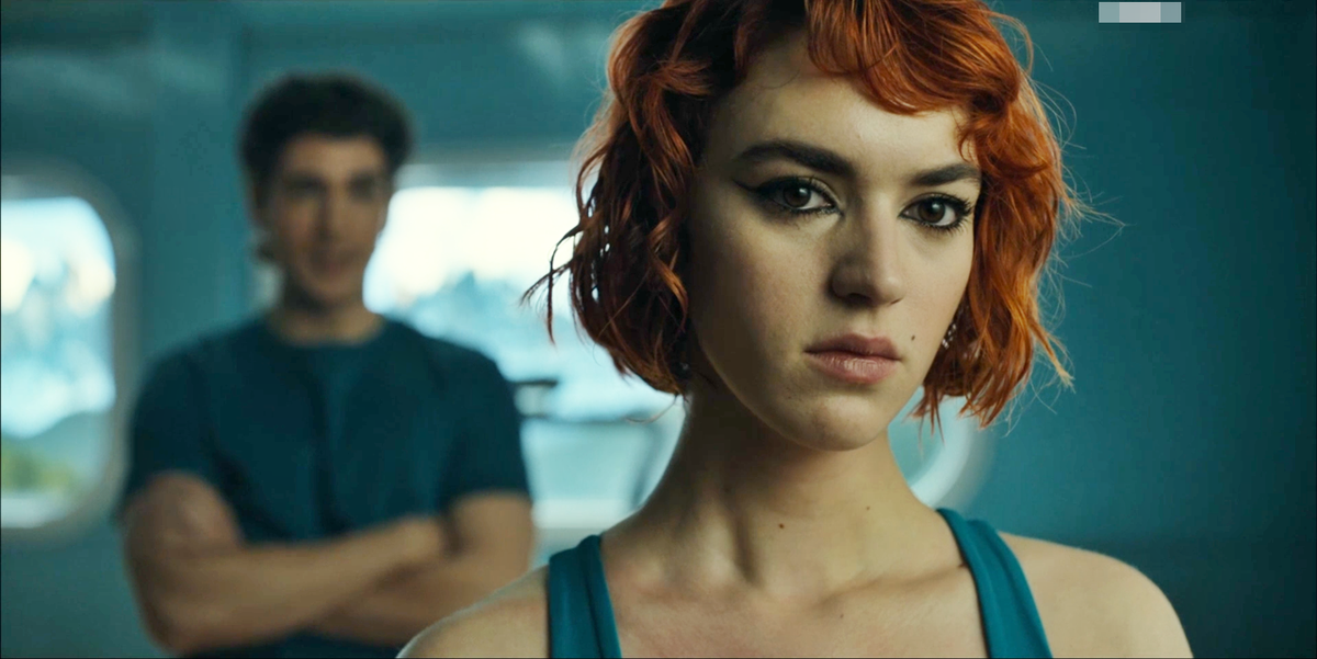 Кадр из сериала "Бункер для богачей" (Испания)