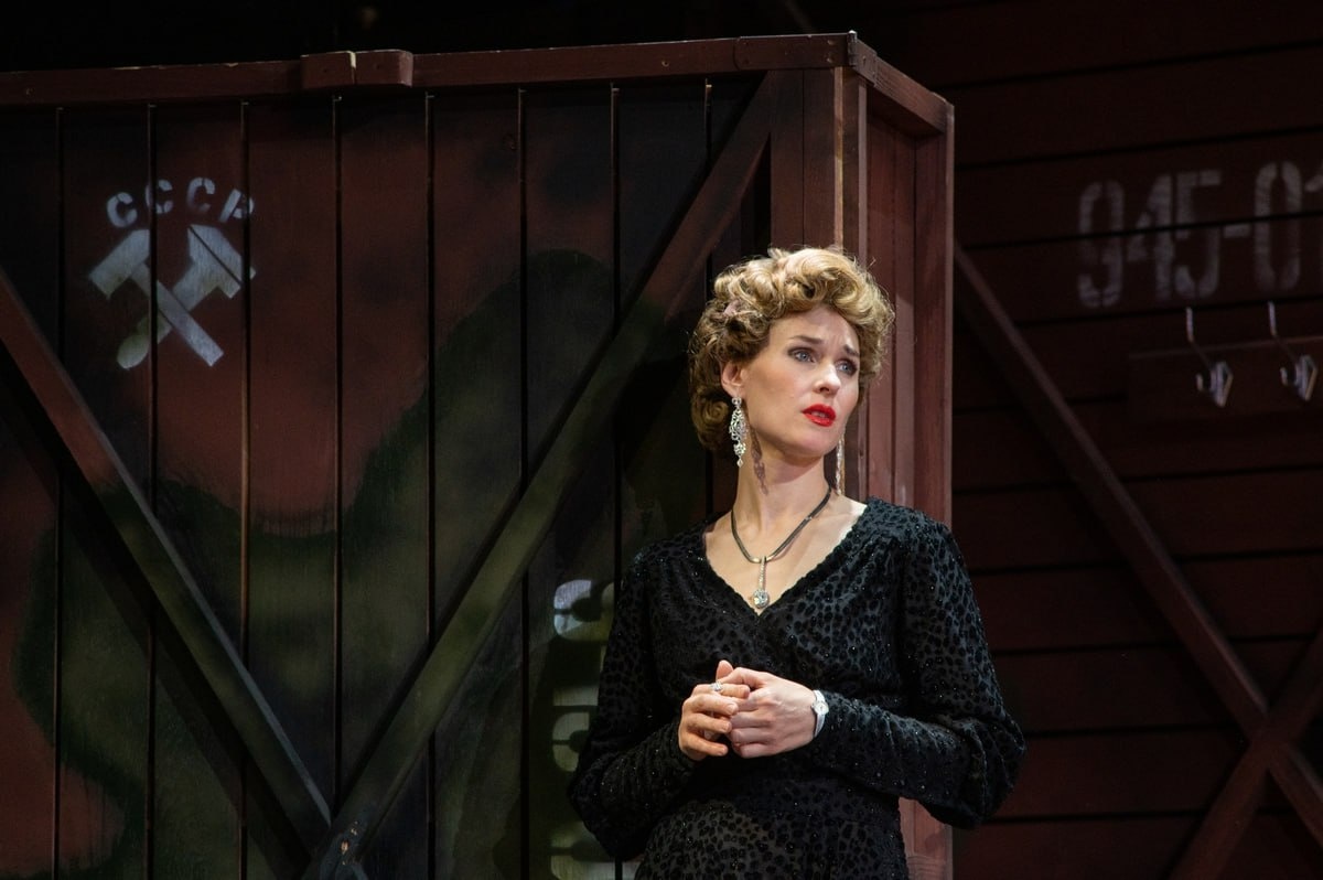 Спектакль «Вечно живые»
Фото: Иркутский драматический театр