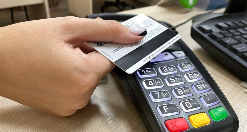    В Усолье-Сибирском ввели суровые санкции за пособничество аферистам через банковские карты