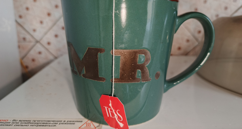    Вы пьете 1 чай, запрещенный людям после 50, а потом думаете, почему сыпятся суставы, ломаются ногти и ноги ноют на погоду