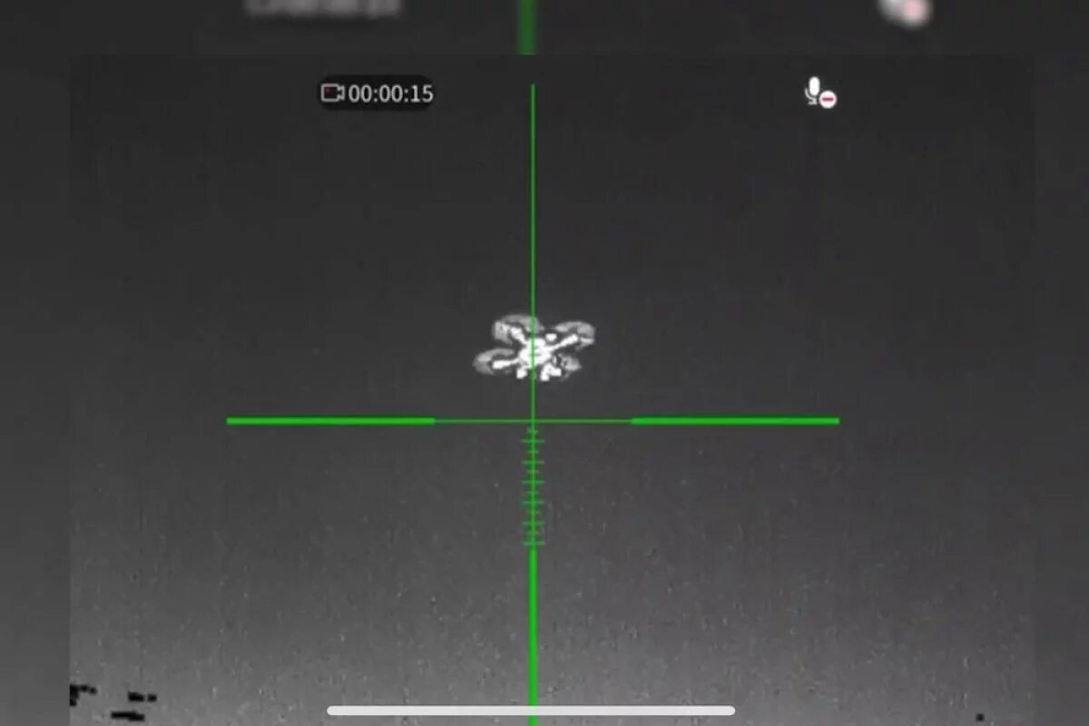    Гексакоптер ВСУ в ночном прицеле.