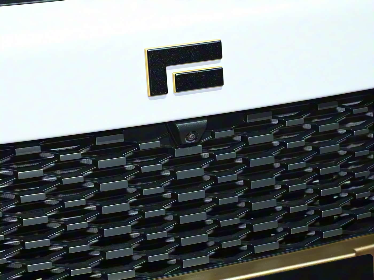 Новый бренд на российском рынке – Rox